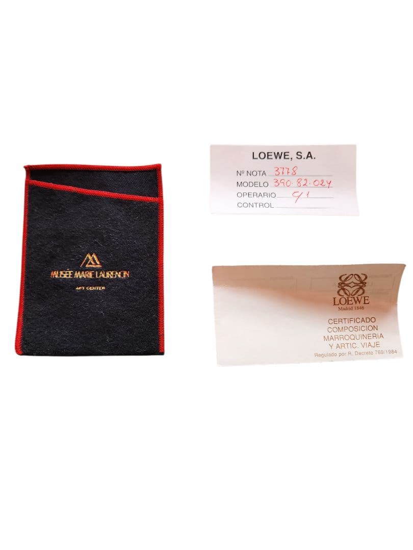 LOEWE ピンクレザーショルダーバッグ