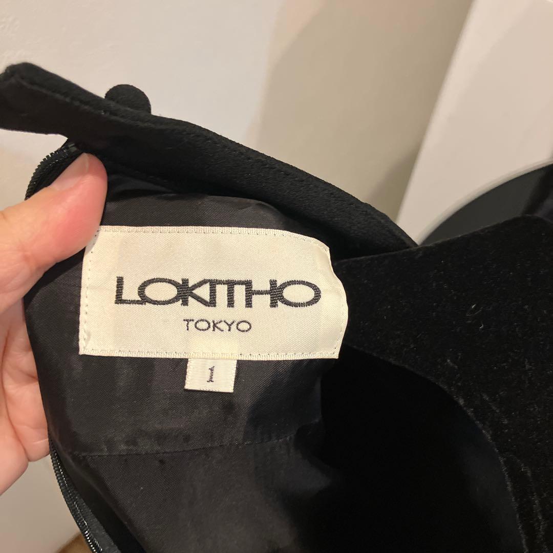 ユーザー）ロキト　花柄刺繍のロングドレス　人気の型です