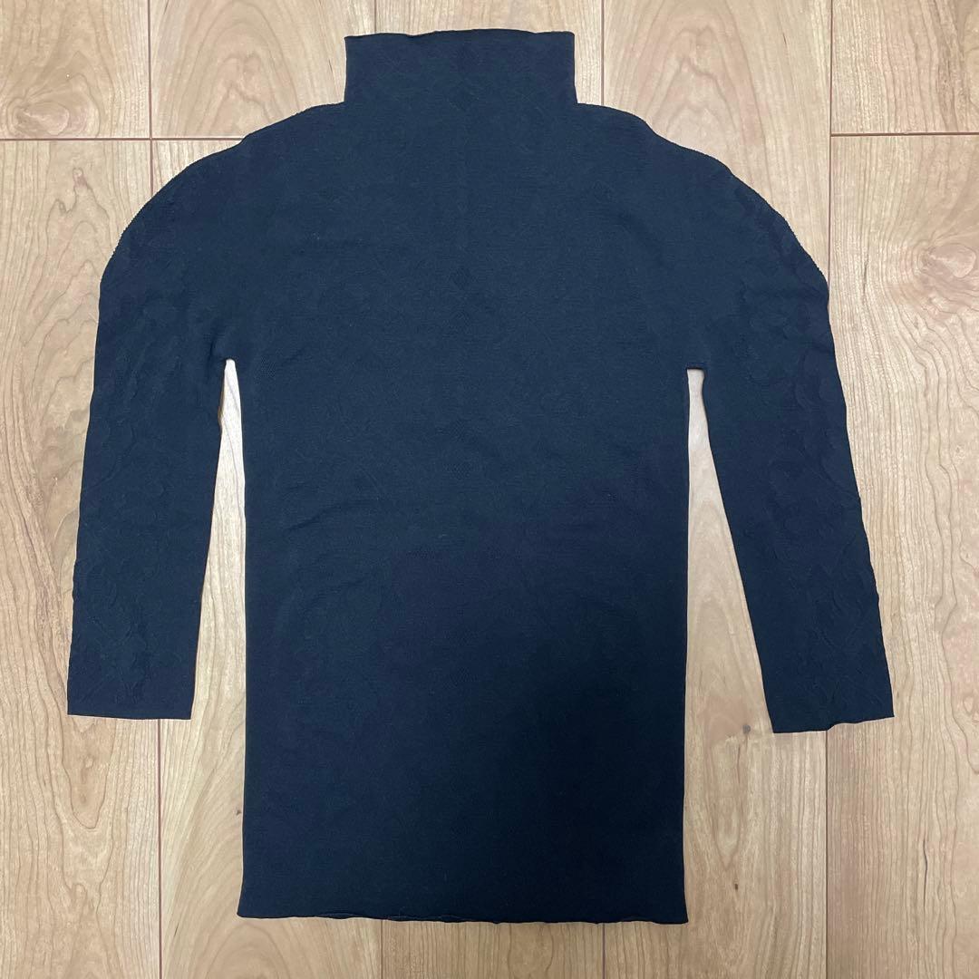 チャコット　ノーソーイングニット　ロミオモチーフローハイネックトップ