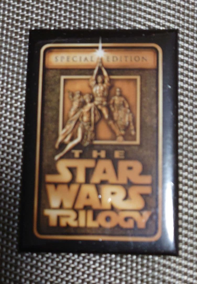 英文書籍「ILM」と映画「SW（旧三部作)」の販促バッチ