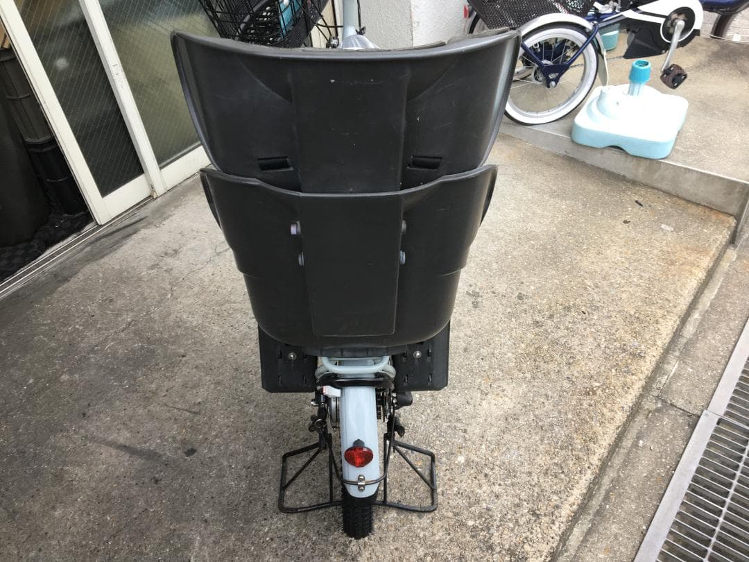 地域限定送料無料　ビッケ　子供乗せ　8,9AH　水色　神戸市　電動自転車