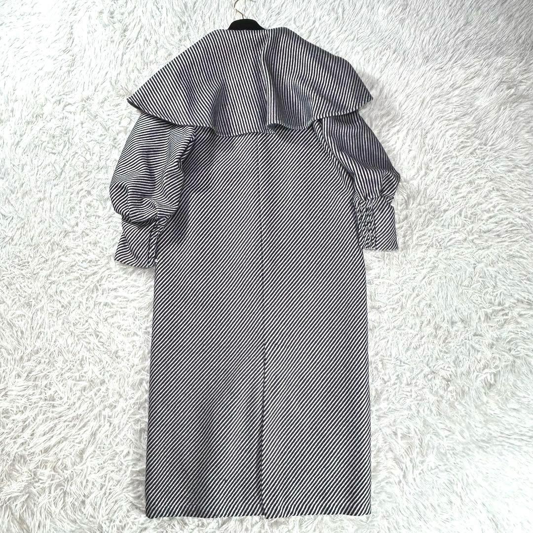 新品未使用タグ付き✨AMERI 2WAY ケープパフスリーブ コート　S 黒白