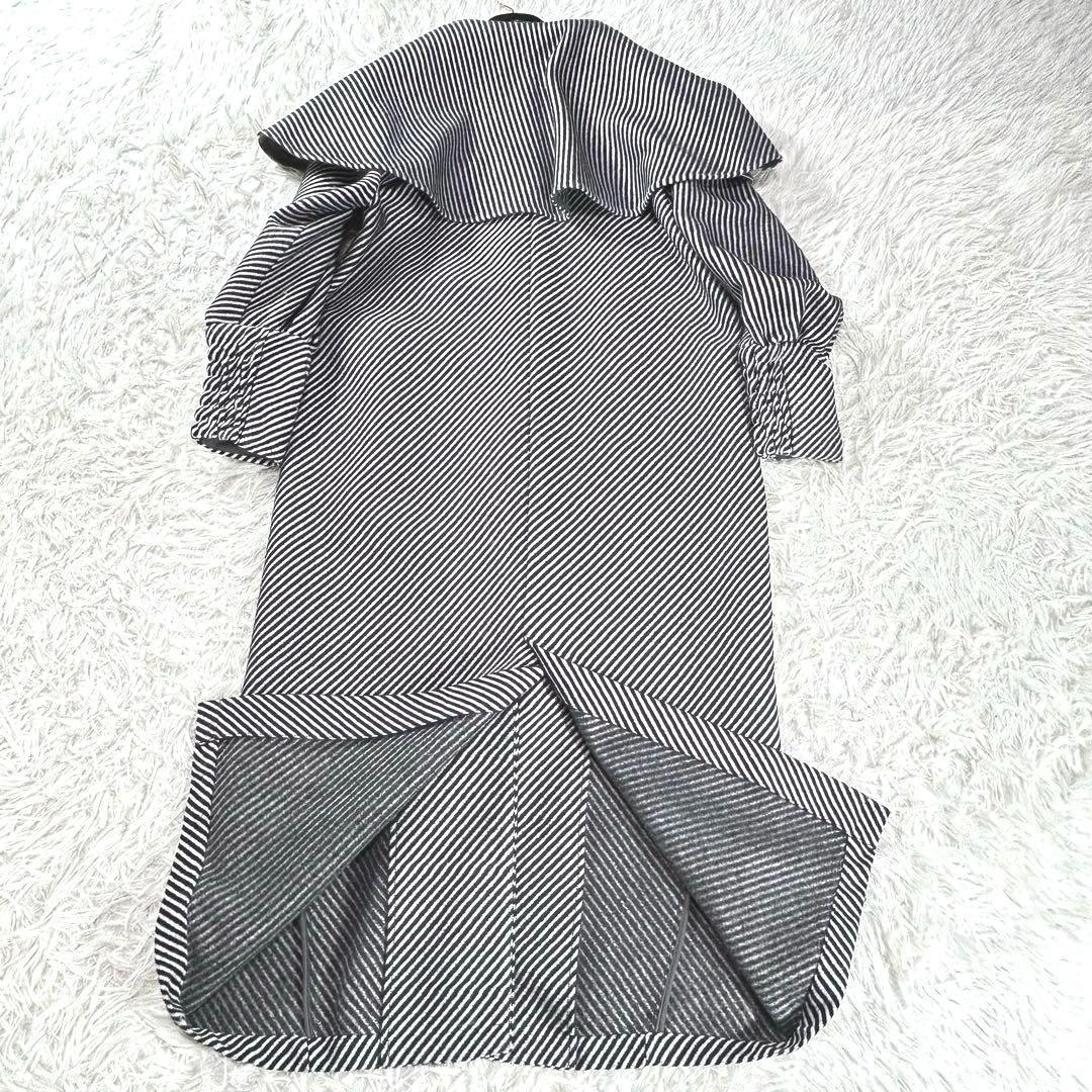 新品未使用タグ付き✨AMERI 2WAY ケープパフスリーブ コート　S 黒白