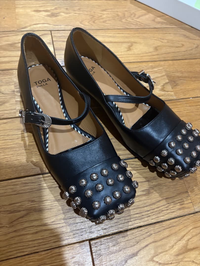 TOGA PULLA トーガ プルラ スタッズ バレエ シューズ 37.5