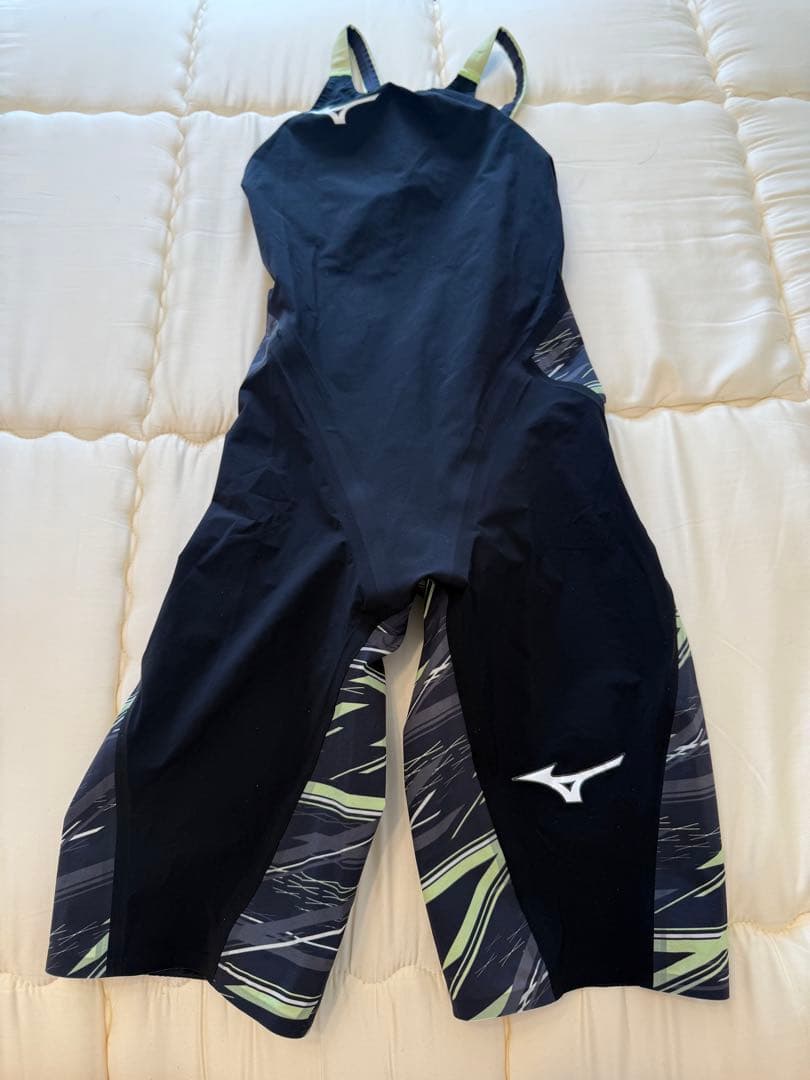美品　ミズノ　高速水着　競泳水着　GX SONIC NEO SL XL