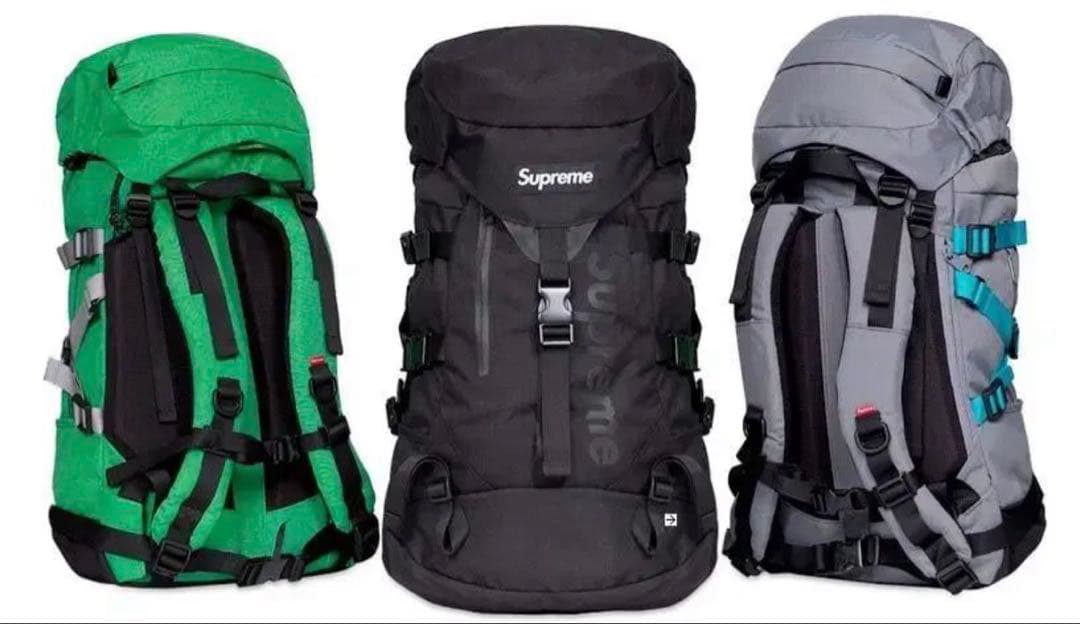 シュプリーム　バックパック　リュック　supreme 緑　グリーン　green
