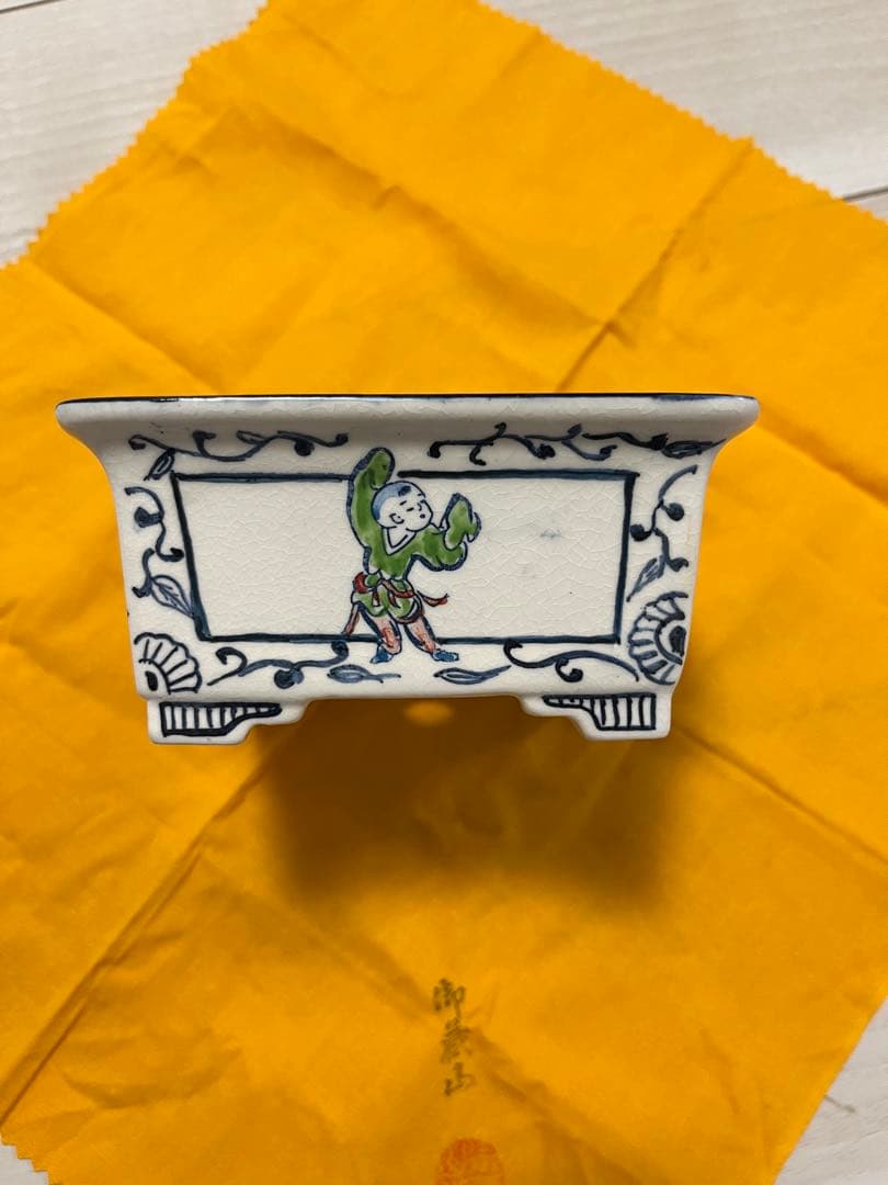 御蔵山作　御蔵山染付人物図　盆栽鉢　和鉢　絵鉢