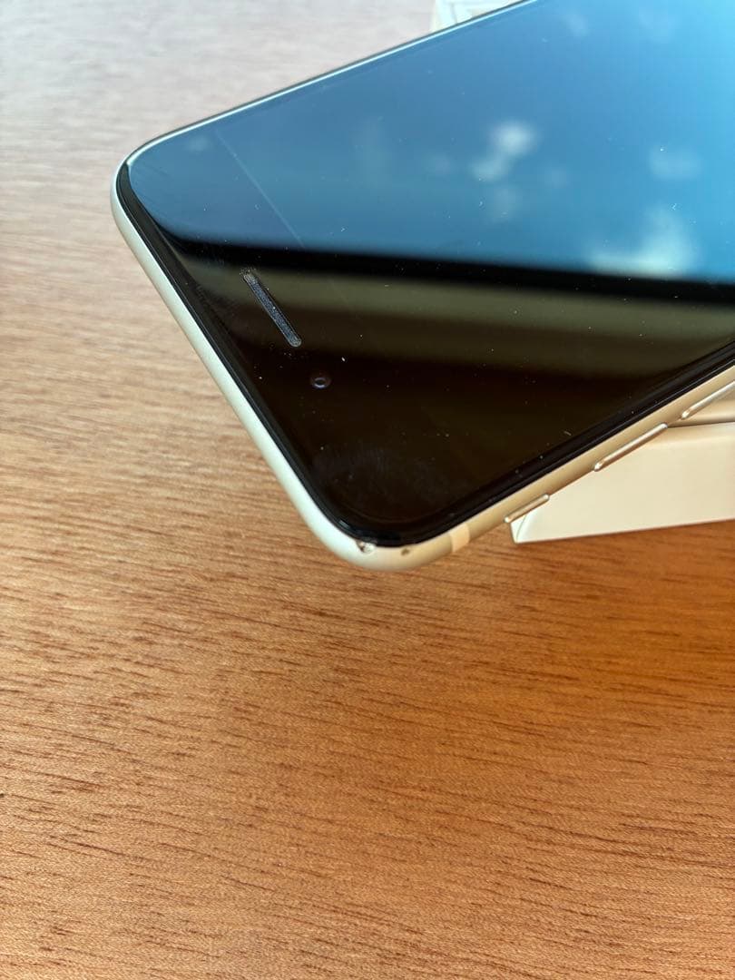 iPhone se 第2世代