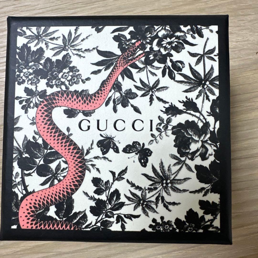 【GUCCIのペンダント】