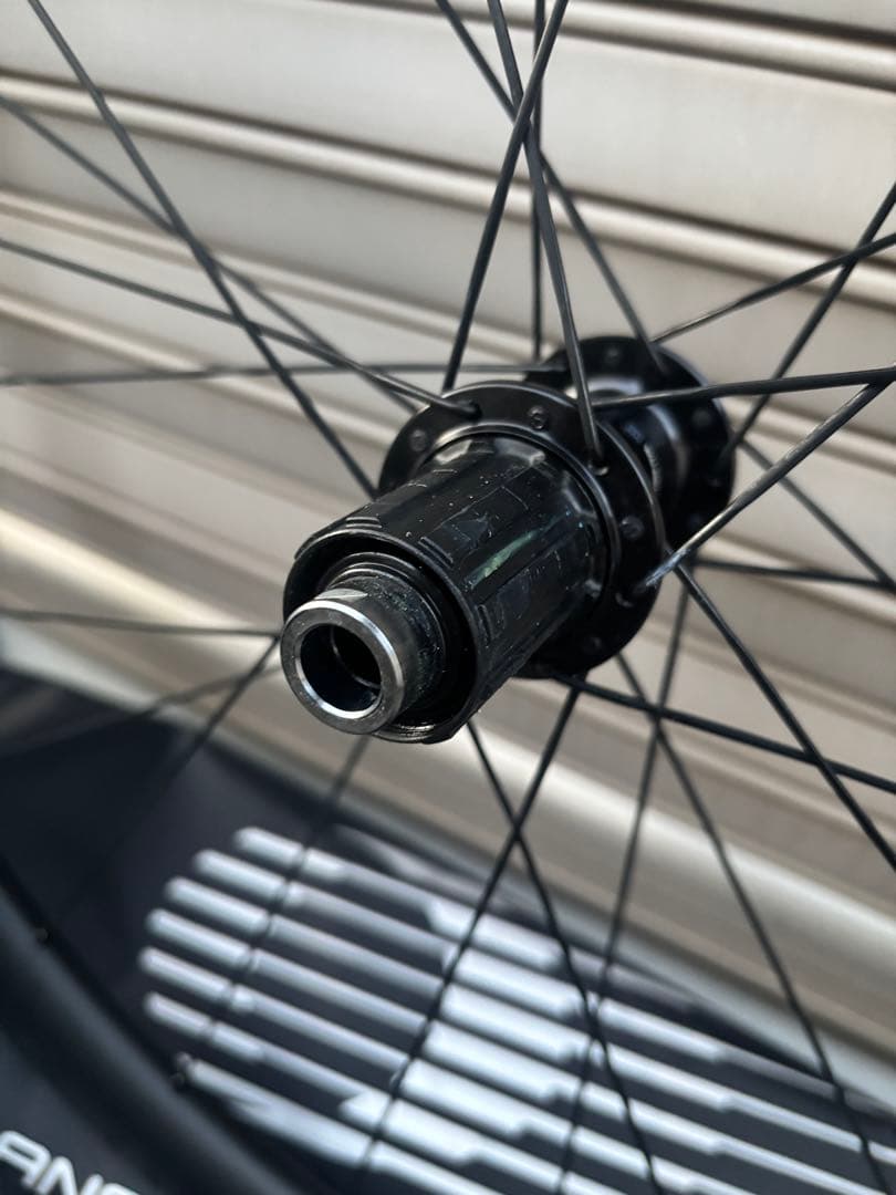 シマノ105 WH-RS710-C46-TL カーボンホイール前後セット