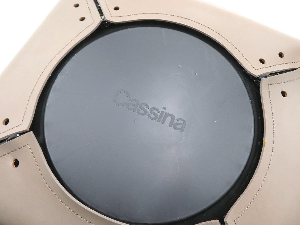 展示品　カッシーナ　キャブ　総本革　レザー　チェア　イス　モダン　名作　高級