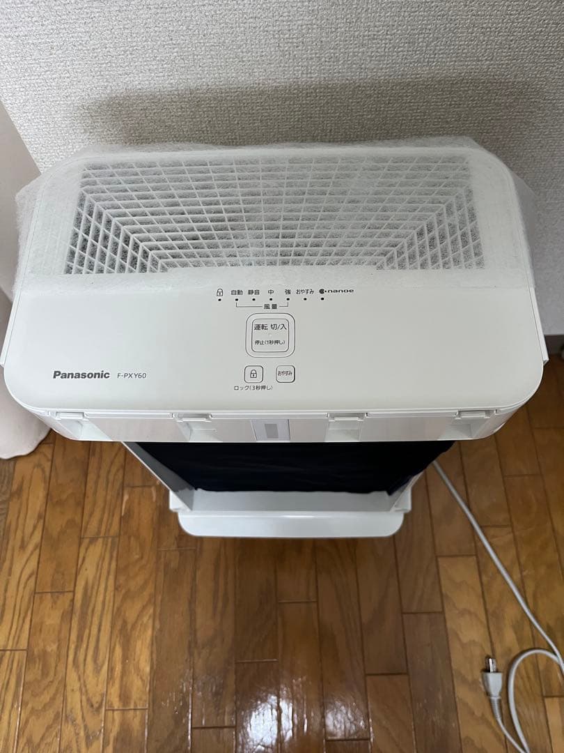 【美品】パナソニック F-PXY60-W ナノイー搭載 空気清浄機 ホワイト