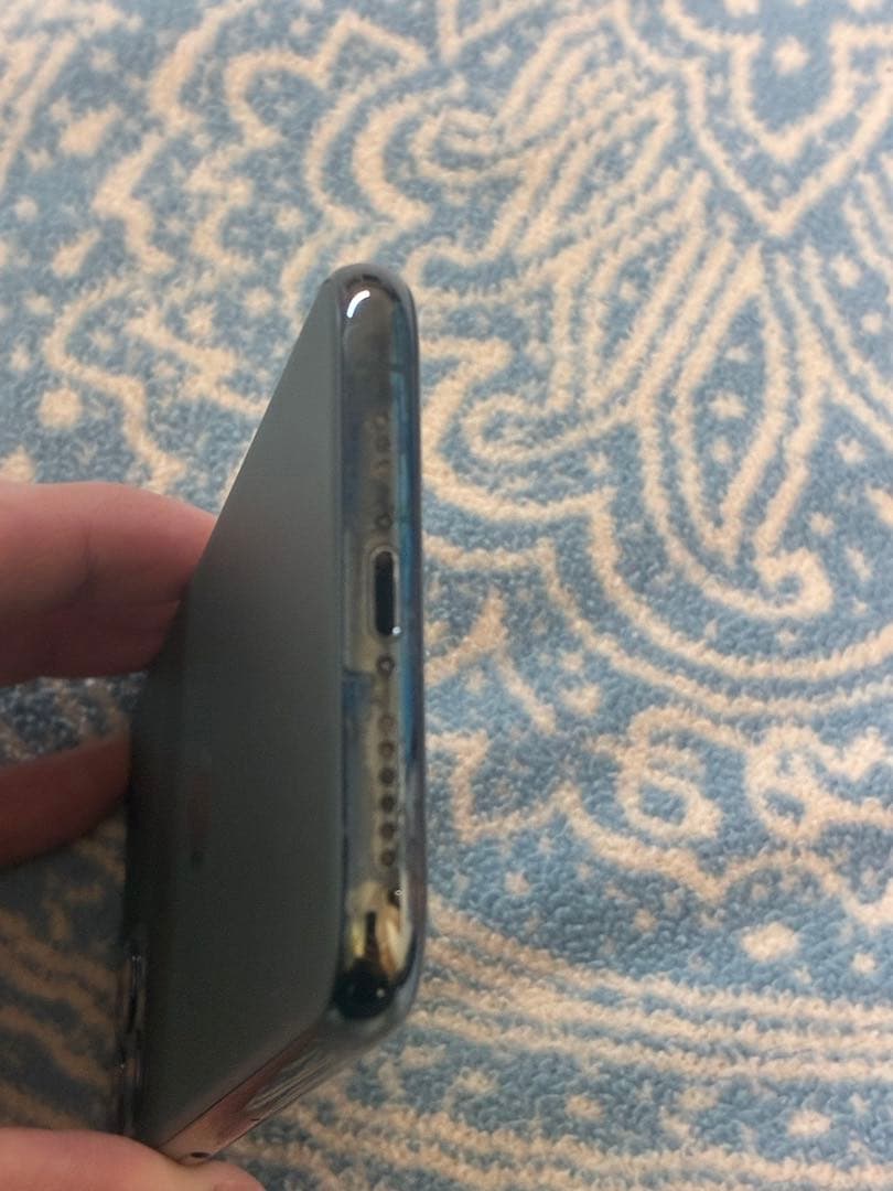 iPhone 11 Pro SIMフリー　香港版　256GB フィルム付