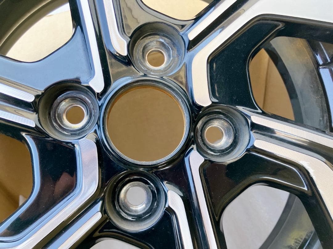 ダイバツタント 純正アルミホイール 14インチ