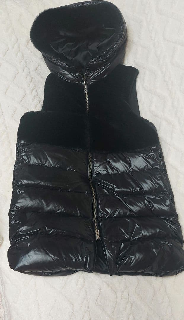 sheller シェリエ　FOXファードッキングダウンベスト