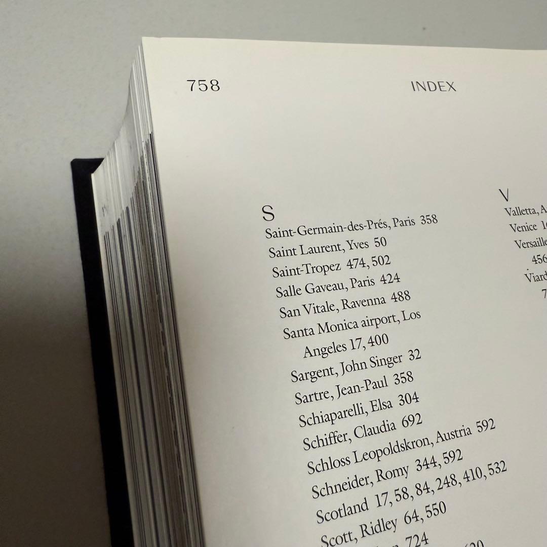 【フォロワー割済み】CHANEL CATWALK 本 インテリア 洋書