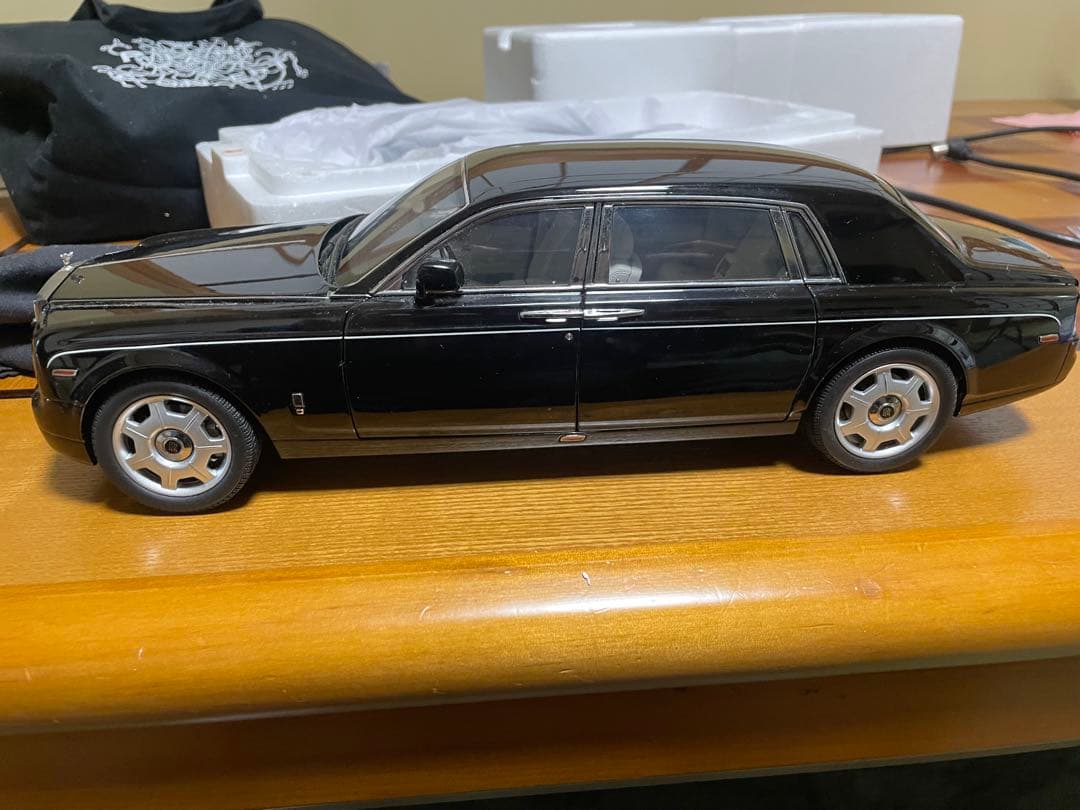 京商製　1/18 ミニカー　ロールスロイスファントム
