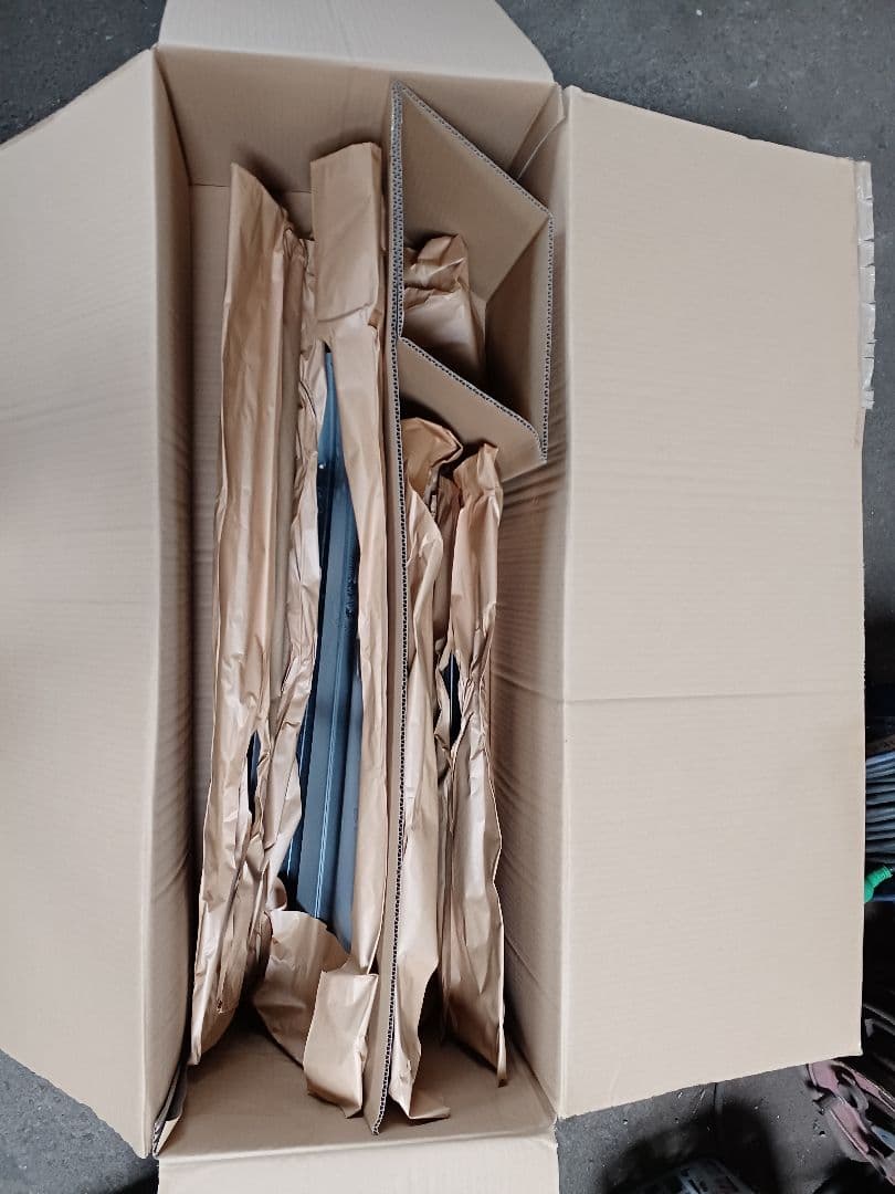 ヤリスクロモデリスタ　サイドスカート 新品未使用　運転席側プラチナホワイトパール