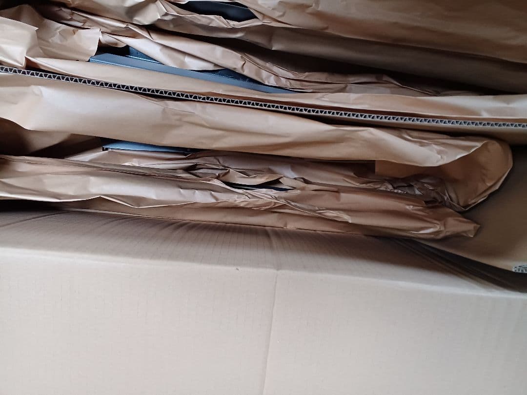 ヤリスクロモデリスタ　サイドスカート 新品未使用　運転席側プラチナホワイトパール