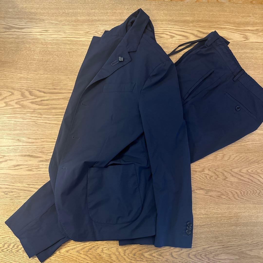 LARDINI ネイビー パッカブルセットアップ 48フラワーピン付き