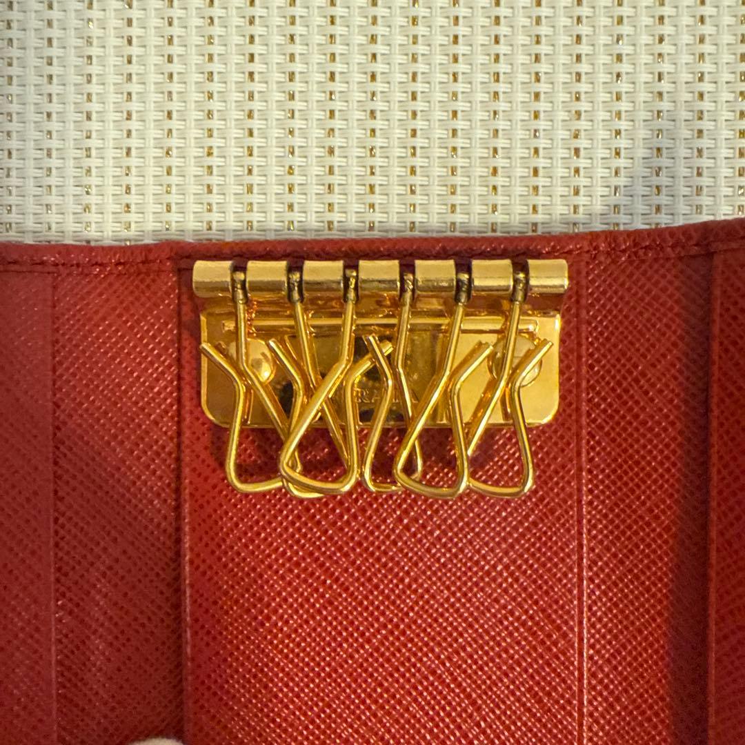 PRADA サフィアーノレザー レッドキーケース