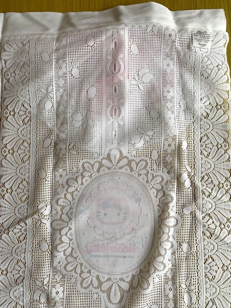 サンリオ　ハローキティ　レースのれんレトロ