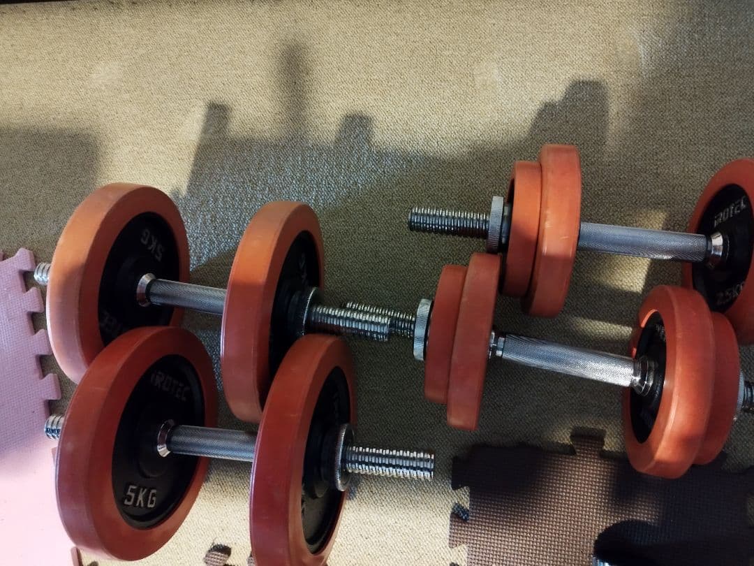 トレーニングベンチ　ダンベル　セット【引き取りのみ】