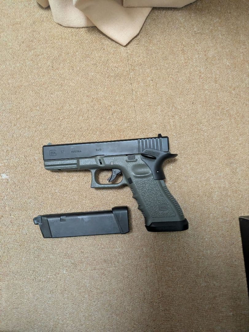 GLOCK G17 カスタム Foliage Green