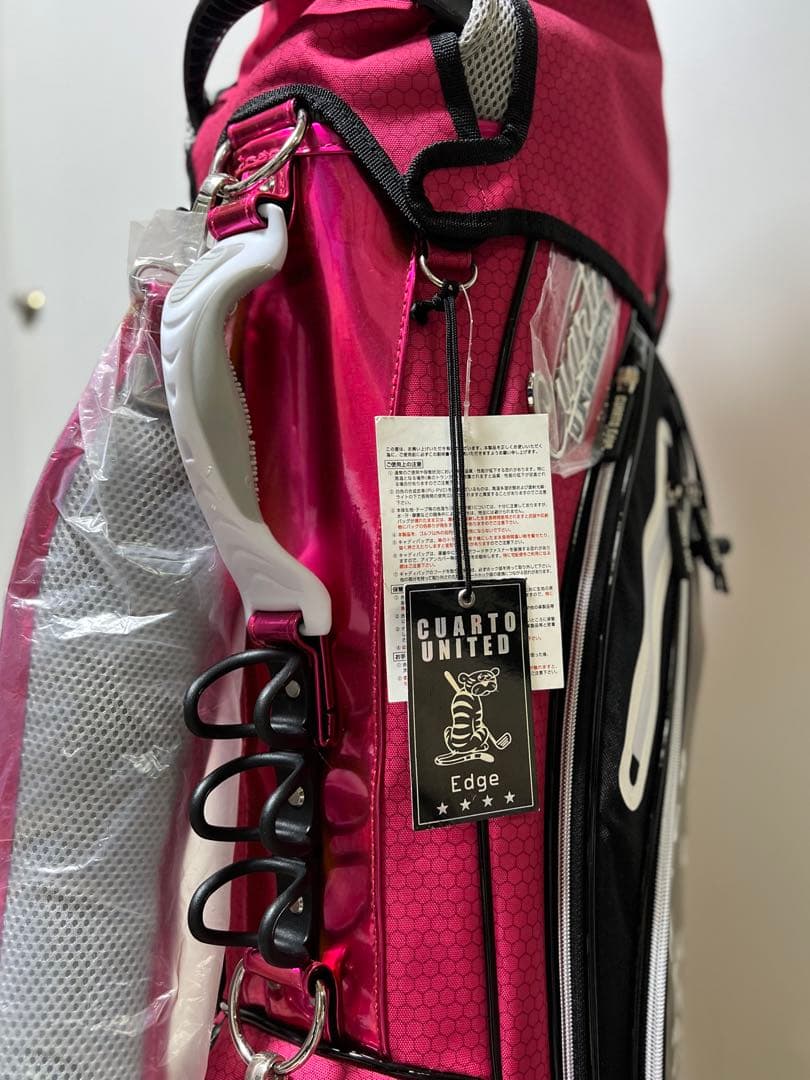 コース映え確実！大人可愛いピンク 【クアルトユナイテッドエッジ 】キャディバッグ