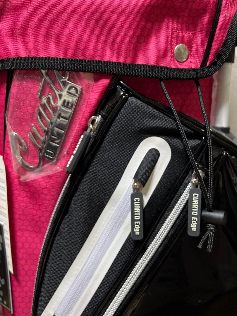 コース映え確実！大人可愛いピンク 【クアルトユナイテッドエッジ 】キャディバッグ