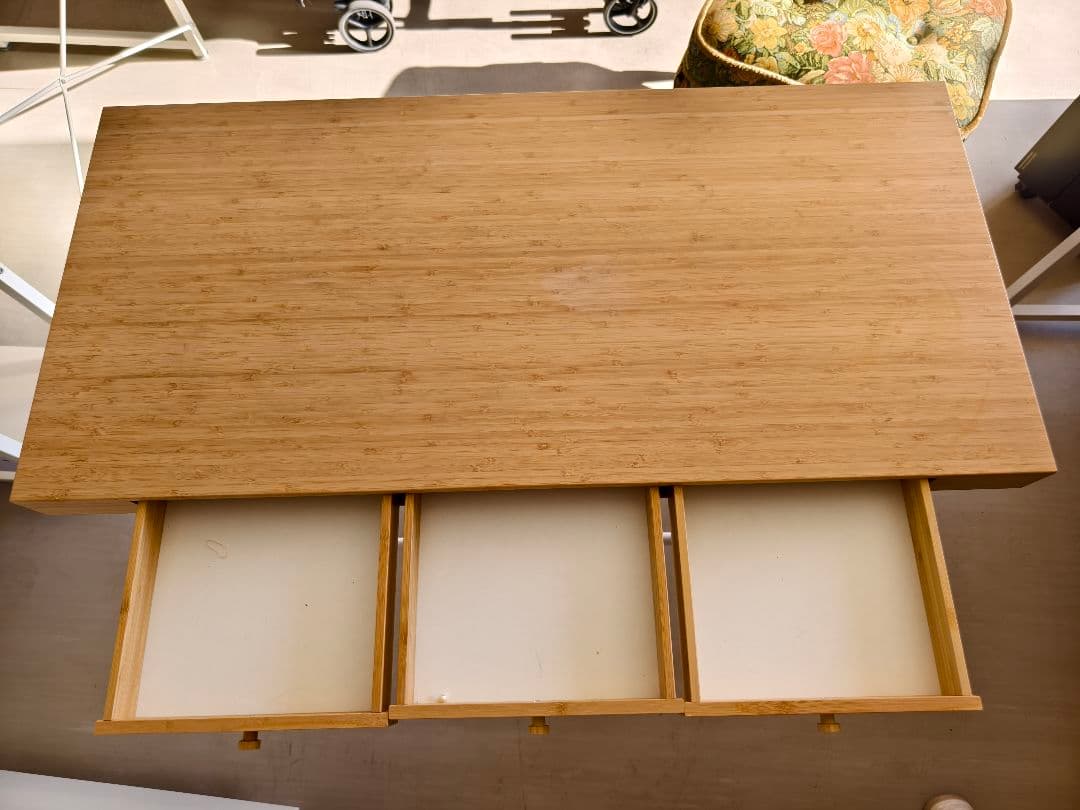 極美品IKEA の LILLASEN（リルオーセル）デスク引き出し付き