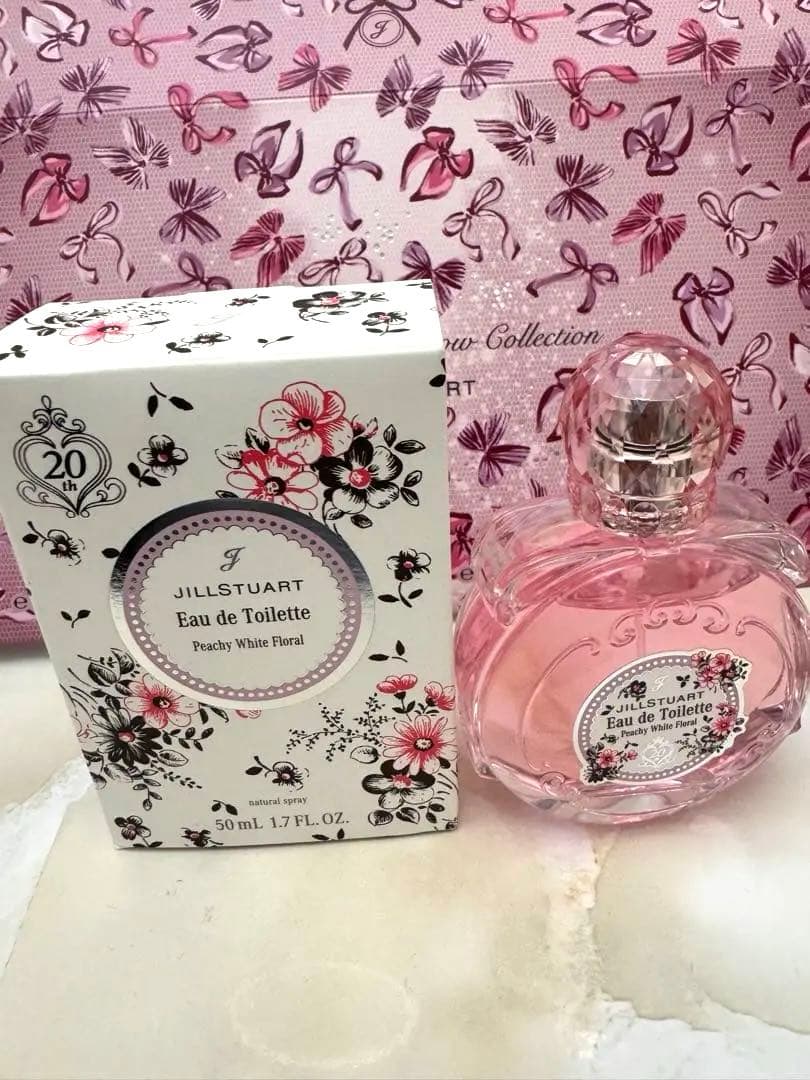 新作限定品JILLSTUART ピーチホワイトフローラルオードトワレ 50ml