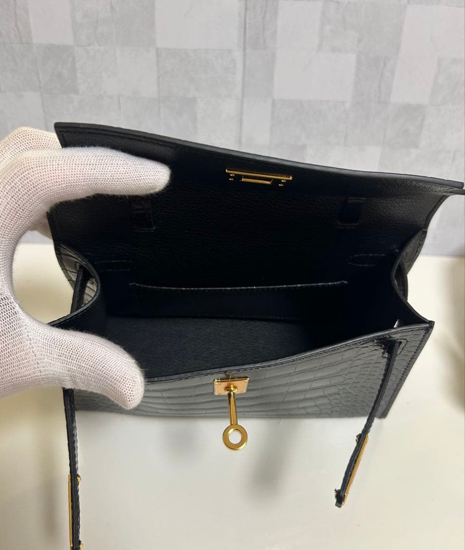 本革　クロコダイル調　レザー クラッチバッグ　ショルダーバック