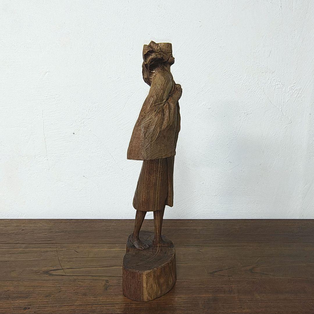 アイヌ　木彫り　彫刻　一刀彫　槐　メノコ