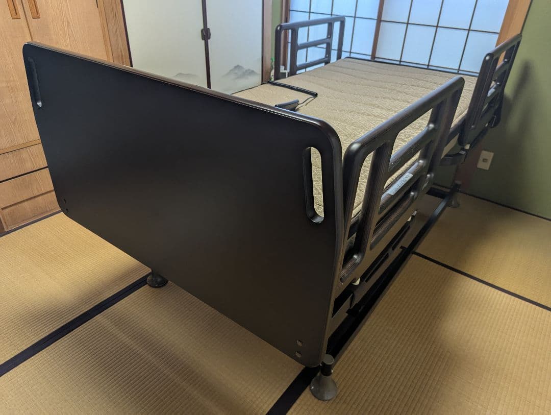 （美品）電動昇降介護用 フランスベッド・マットレス付 値下げしました！