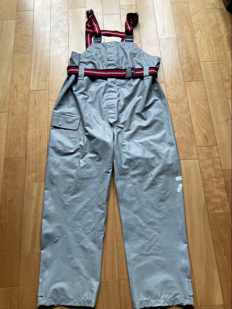 ダイワPUオーシャンサロペットレインスーツ