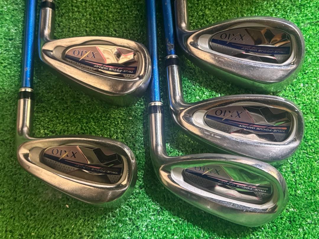 ゼクシオ テン レディース 　豪華 15点　XXIO 10 ゴルフセット バッグ