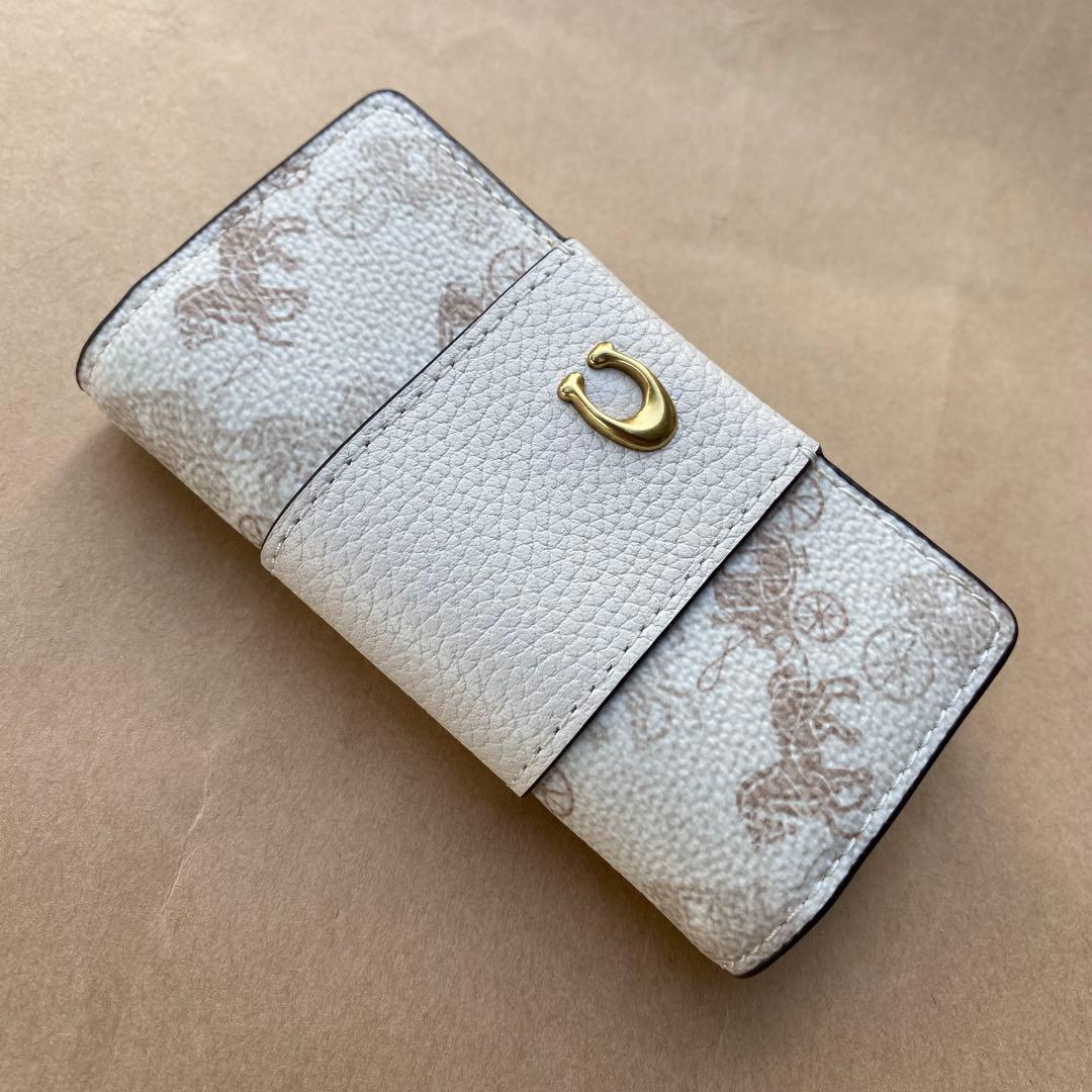 キーホルダー　キーケース　キーリング　ホワイト