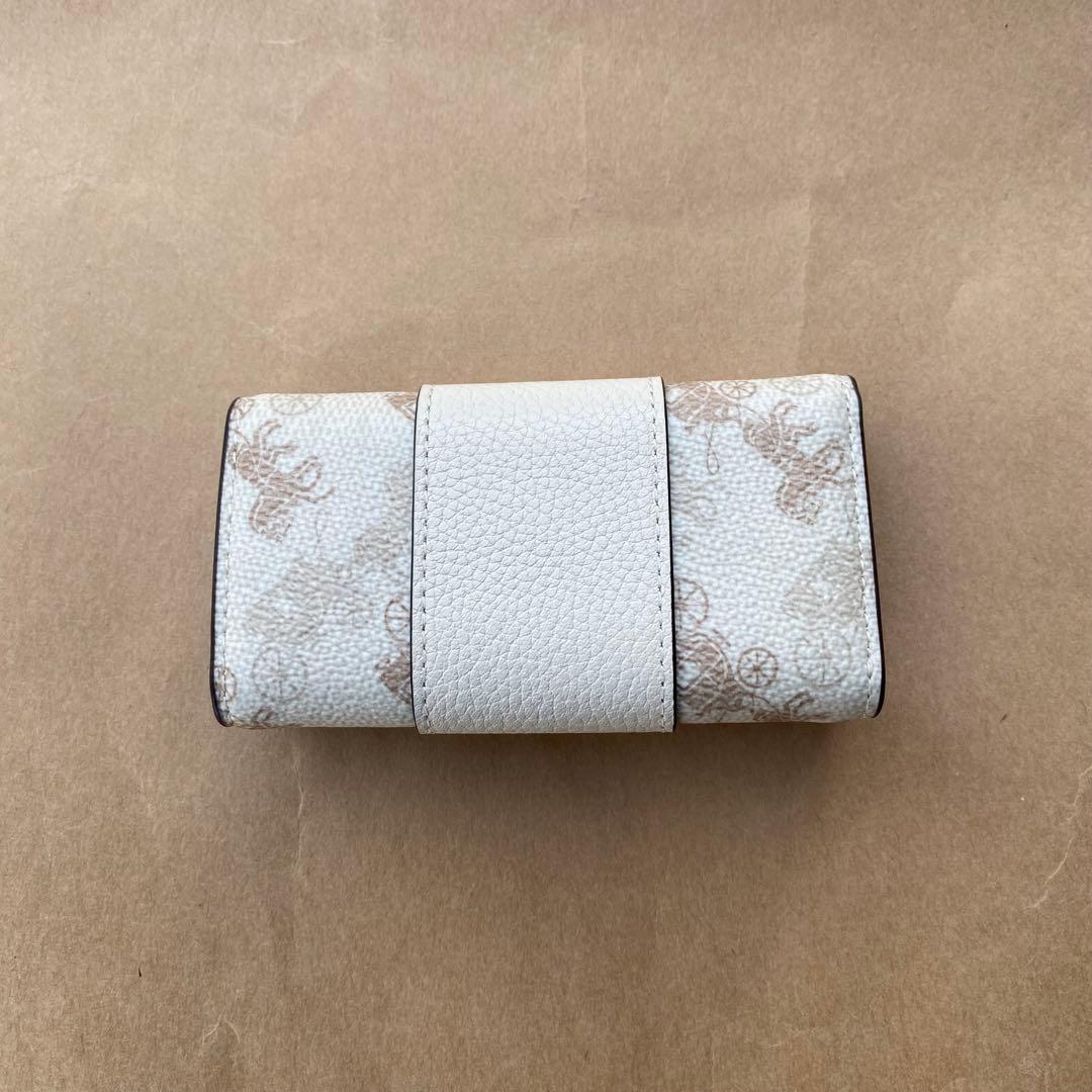 キーホルダー　キーケース　キーリング　ホワイト