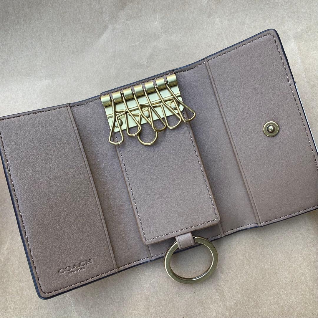 キーホルダー　キーケース　キーリング　ホワイト