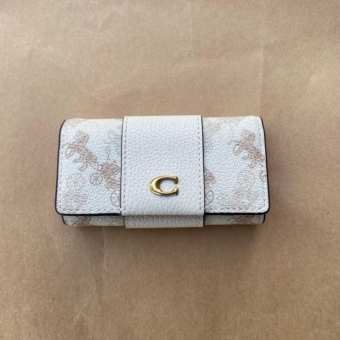 キーホルダー　キーケース　キーリング　ホワイト