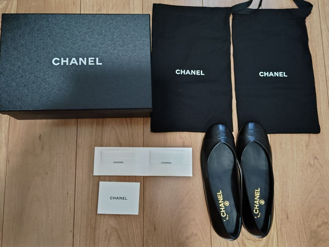 CHANEL ブラック フラットシューズ　新品　！