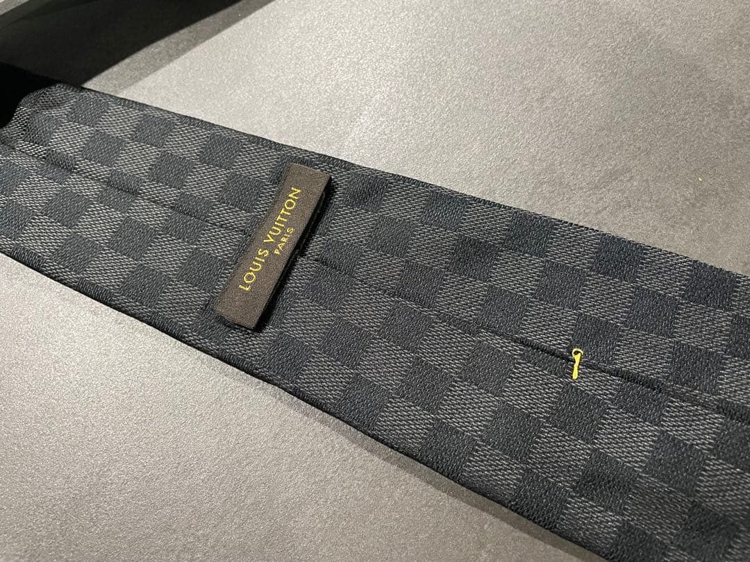 【美品】ルイヴィトン ダミエグラフィット ネクタイ ブラック メンズ ネクタイ