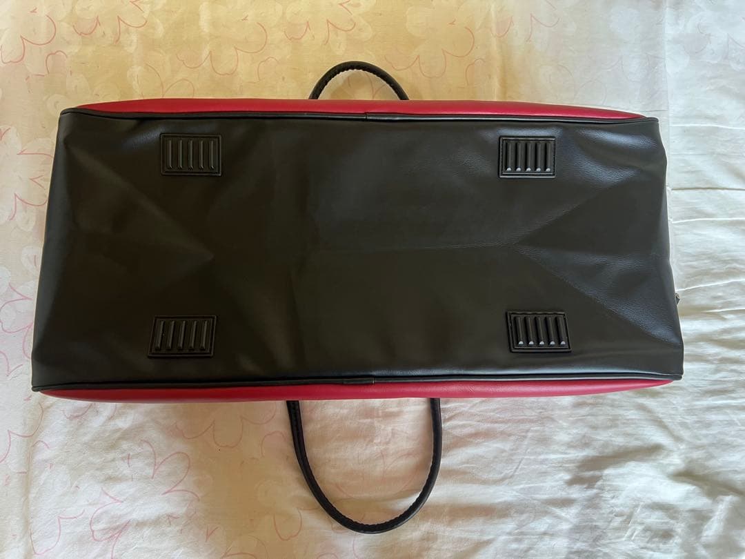 VENUM ダッフルバッグ 赤/黒