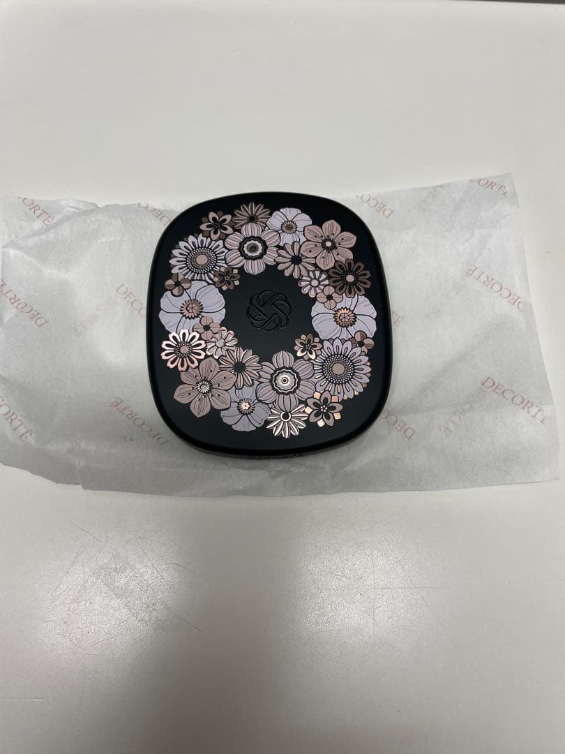 コスメデコルテ2025コフレ アイシャドウ