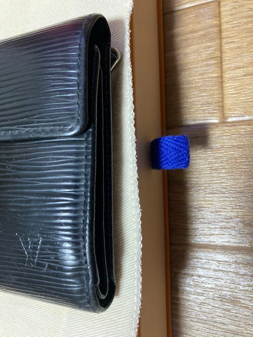 ルイヴィトン ポルトフォイユ コアラ エピ 三つ折り財布 エピレザーM58012