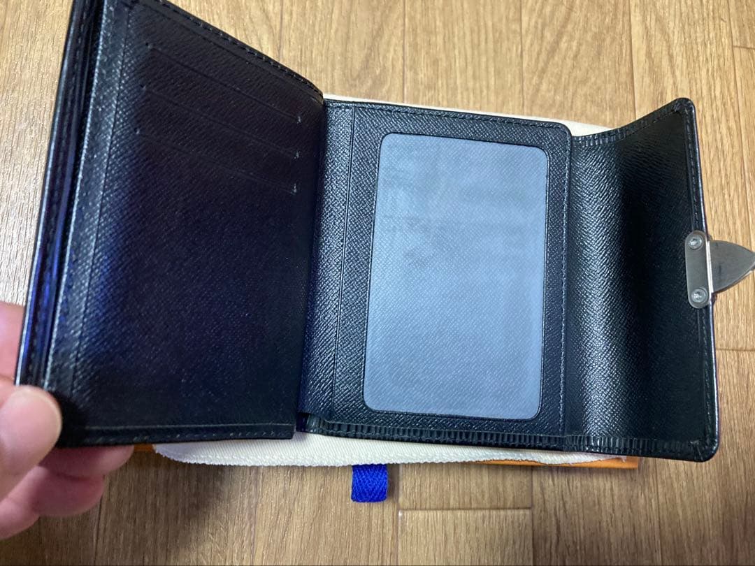 ルイヴィトン ポルトフォイユ コアラ エピ 三つ折り財布 エピレザーM58012