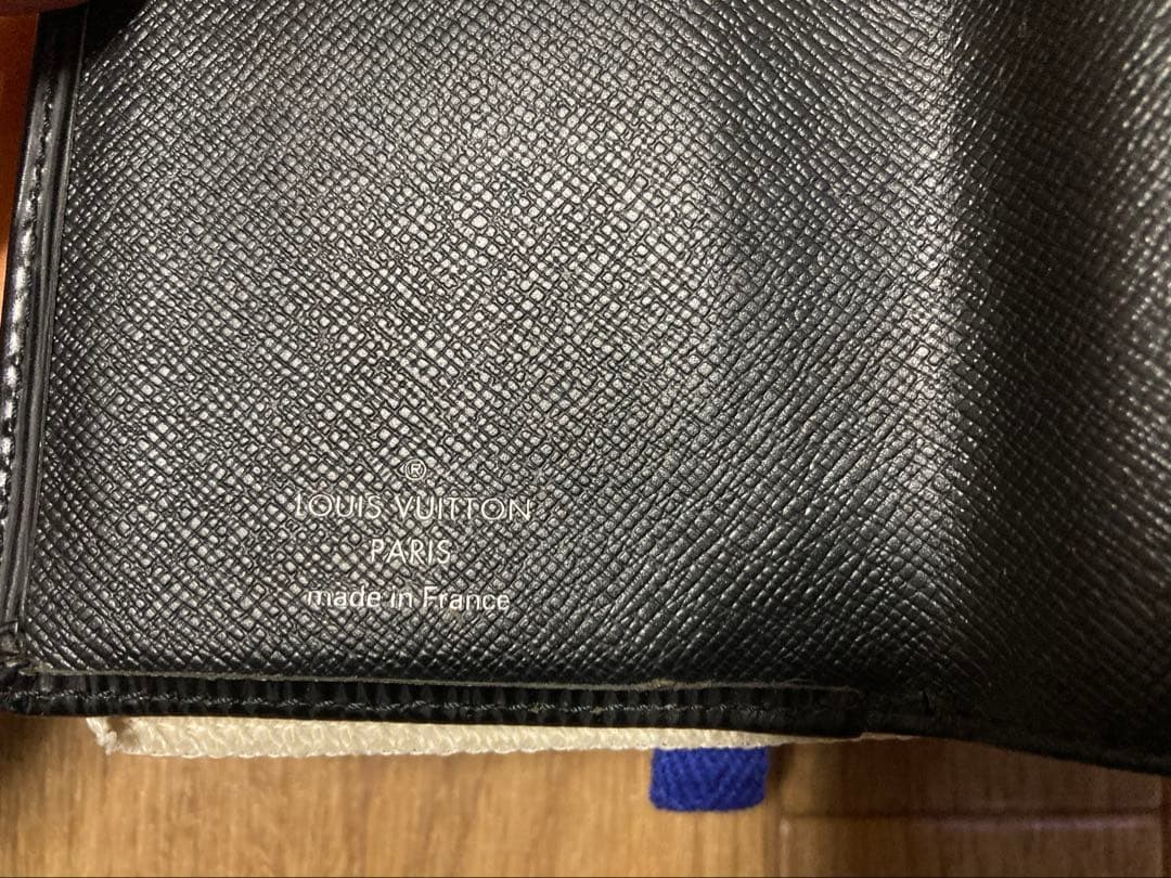 ルイヴィトン ポルトフォイユ コアラ エピ 三つ折り財布 エピレザーM58012