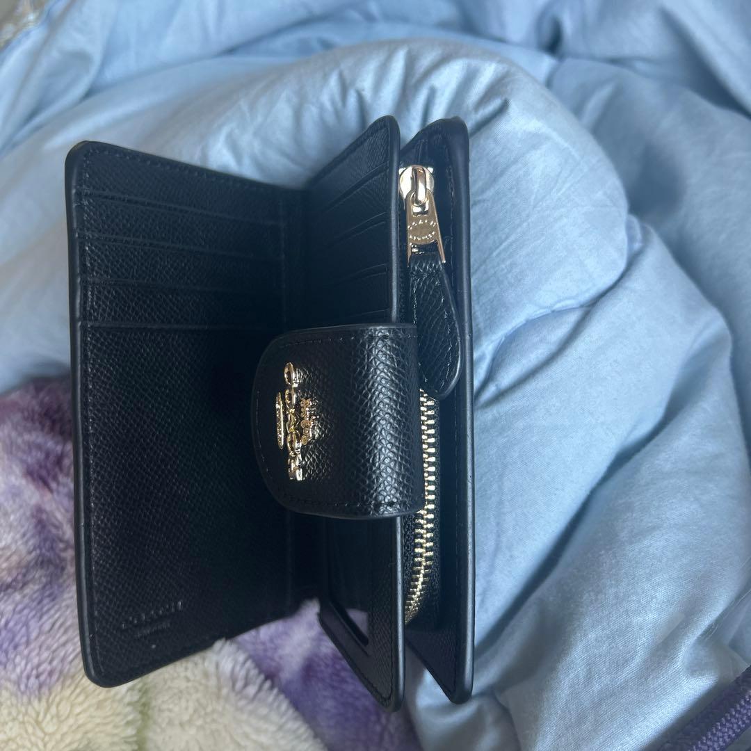 超美品COACH ブラック 二つ折り財布早い物勝ちレア品値引き交渉あり