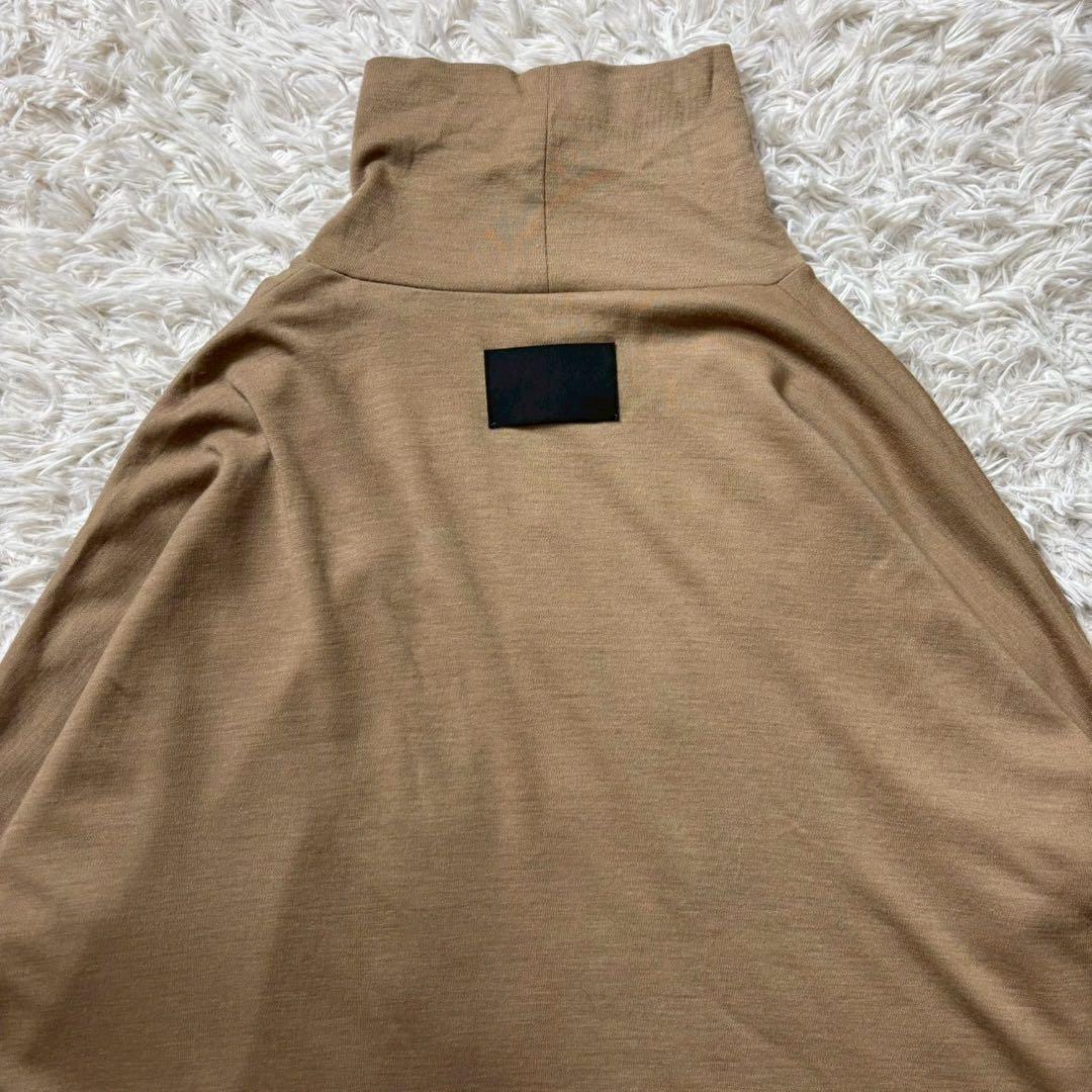 【美品】COGTHEBIGSMOKE ルーズハイネックトップ　茶色　22AW